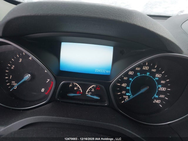 1FMCU9J9XEUA24501 Ford Escape Titanium