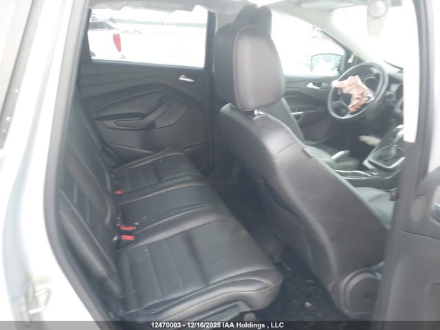 1FMCU9J9XEUA24501 Ford Escape Titanium