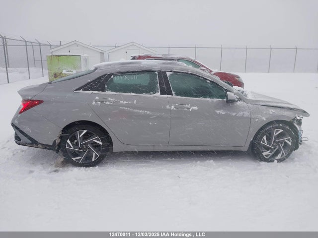 KMHLN4DG8SU987841 Hyundai Elantra Luxury