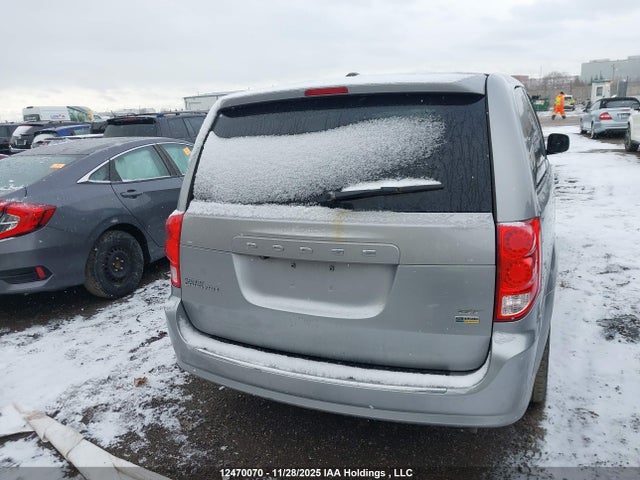2C4RDGEG3JR319393 Dodge Grand Caravan Gt