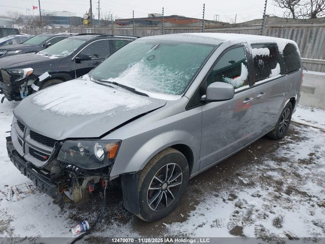 2C4RDGEG3JR319393 Dodge Grand Caravan Gt