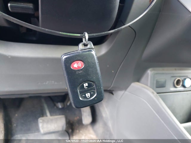Продаж на аукціоні авто 2014 Toyota Prius V, vin: JTDZN3EU7E3300162, номер лоту: 12470123