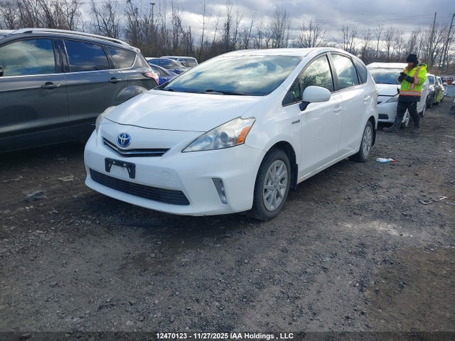 Продаж на аукціоні авто 2014 Toyota Prius V, vin: JTDZN3EU7E3300162, номер лоту: 12470123