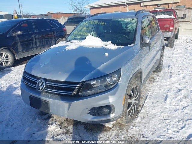 WVGNV7AXXHK008775 Volkswagen Tiguan Wolfsburg
