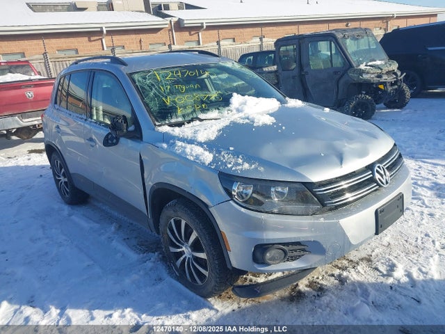 WVGNV7AXXHK008775 Volkswagen Tiguan Wolfsburg