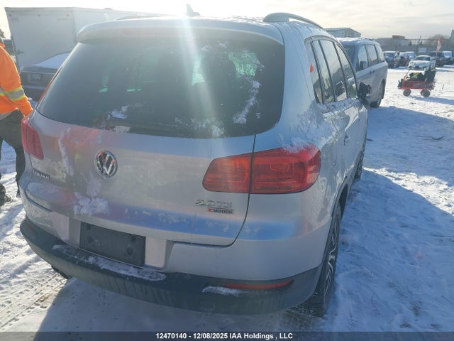 WVGNV7AXXHK008775 Volkswagen Tiguan Wolfsburg