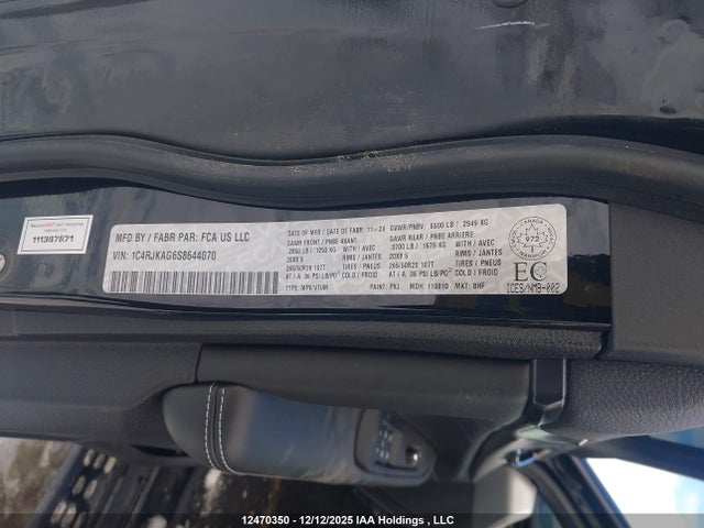 1C4RJKAG6S8644070 Jeep Grand Cherokee L Laredo/l Altitude