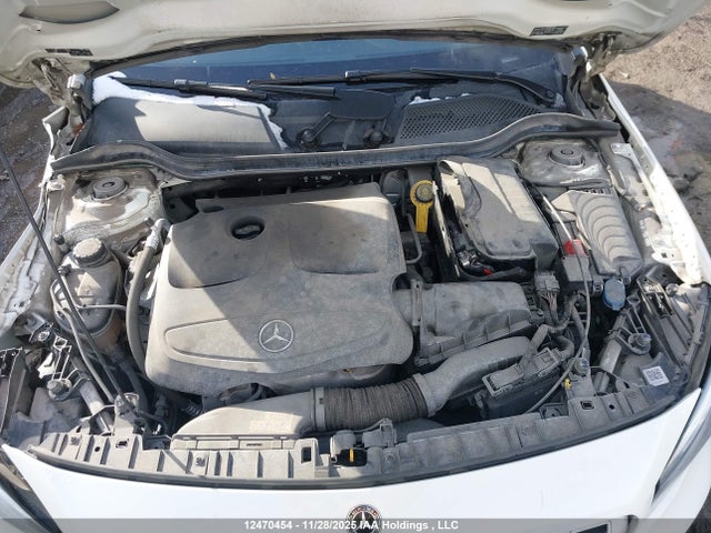 WDCTG4GB0JJ412299 Mercedes-Benz Gla 250 4matic