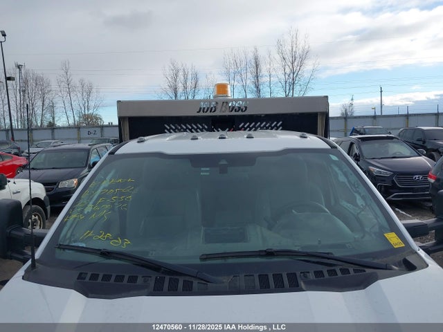 Ford F550 Super Duty 2022 1FD0W5HT7NEE60076 Image 17
