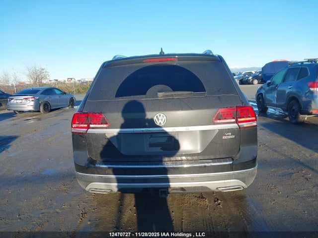 Продажа на аукционе авто 2019 Volkswagen Atlas Sel Premium, vin: 1V2NR2CA8KC547979, номер лота: 12470727