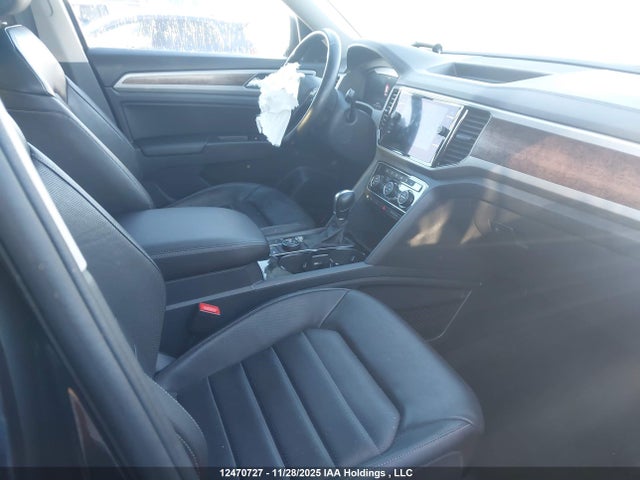 Продажа на аукционе авто 2019 Volkswagen Atlas Sel Premium, vin: 1V2NR2CA8KC547979, номер лота: 12470727
