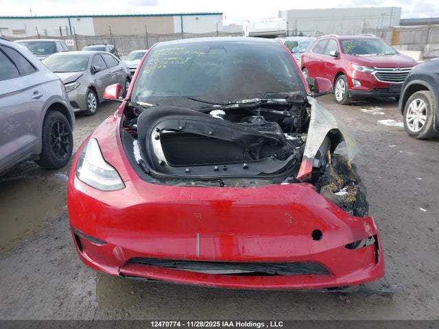 7SAYGDEE4NF572338 Tesla Model Y