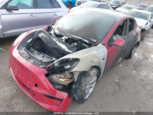 7SAYGDEE4NF572338 Tesla Model Y