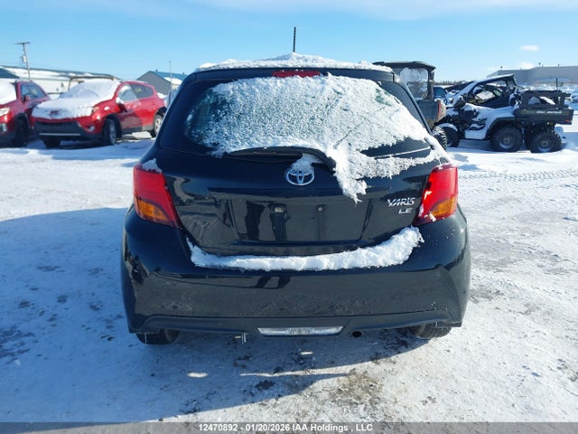 VNKKTUD31FA055482 Toyota YARIS LE