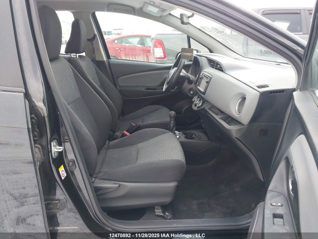 VNKKTUD31FA055482 Toyota YARIS LE