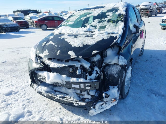 VNKKTUD31FA055482 Toyota YARIS LE