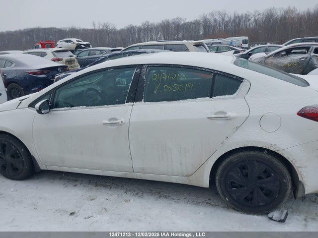 KIA Forte 2017 3KPFN4A85HE055019 Image 14