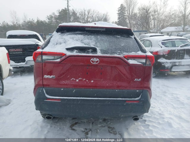 2T3W1RFV8MW173989 Toyota Rav4 Xle/xle Premium