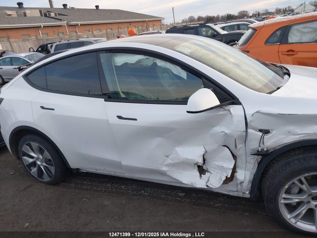 5YJYGDEE0MF185457 Tesla Model Y Long Range