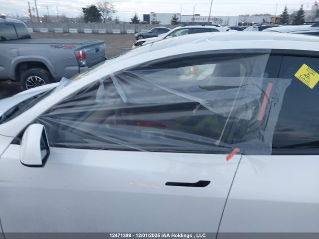 5YJYGDEE0MF185457 Tesla Model Y Long Range