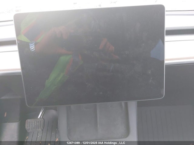 5YJYGDEE0MF185457 Tesla Model Y Long Range