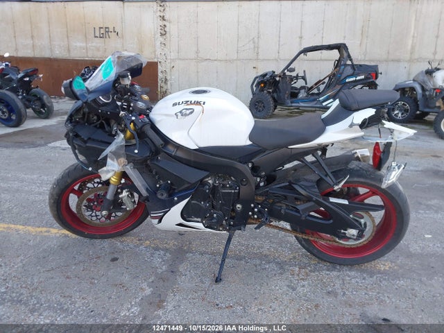 Suzuki GSX-R750 2025 JS1GR7MA1S7101942 Image 16