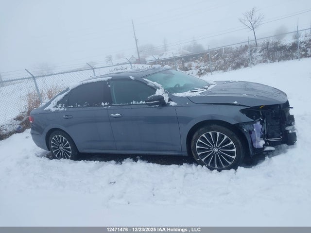 12471476 :رقم المزاد ، 1VWBA7A36NC001468 vin ، 2022 Volkswagen Passat Limited Edition مزاد بيع