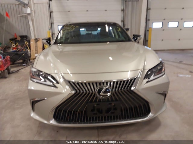 58ABZ1B1XLU057429 Lexus ES350