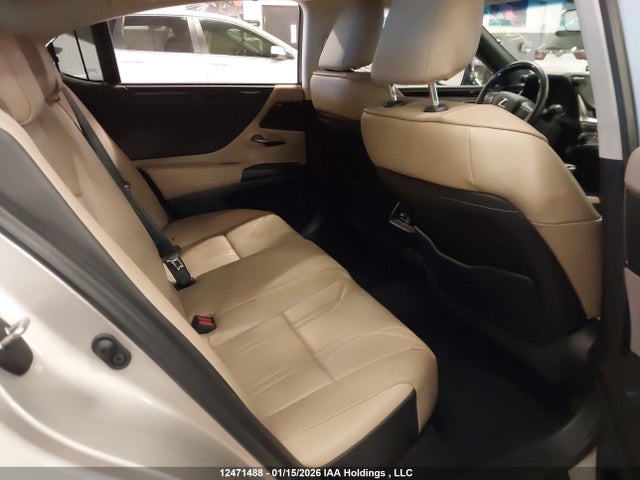 58ABZ1B1XLU057429 Lexus ES350