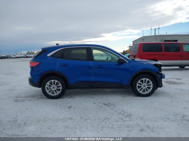 1FMCU9G64NUA52601 Ford ESCAPE SE