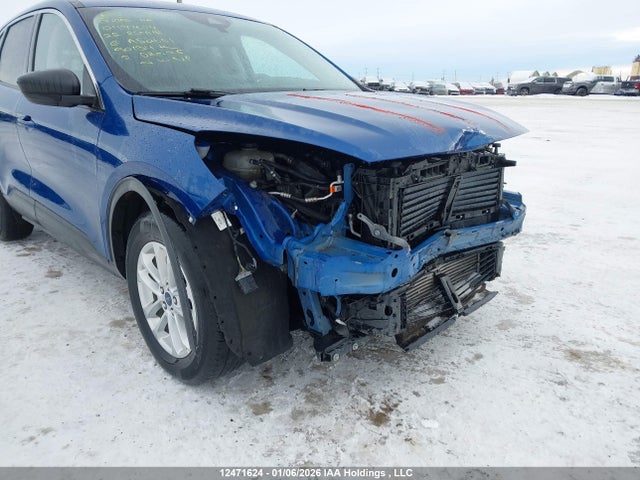 1FMCU9G64NUA52601 Ford ESCAPE SE