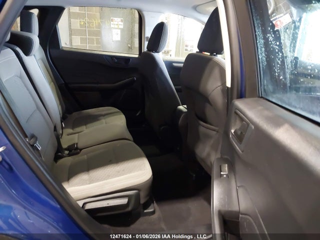1FMCU9G64NUA52601 Ford ESCAPE SE