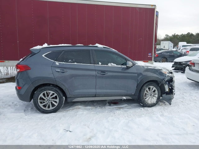 KM8J3CA42JU771015 Hyundai Tucson Limited/sport And Eco/se