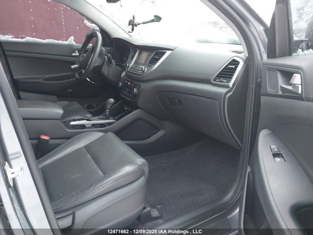 KM8J3CA42JU771015 Hyundai Tucson Limited/sport And Eco/se