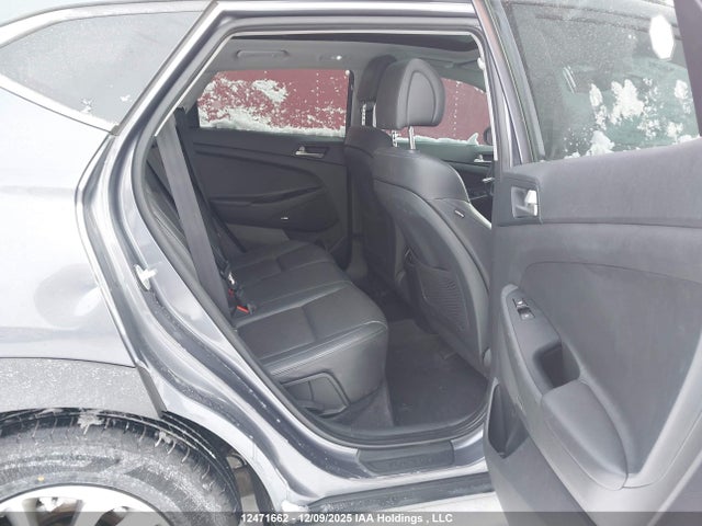 KM8J3CA42JU771015 Hyundai Tucson Limited/sport And Eco/se