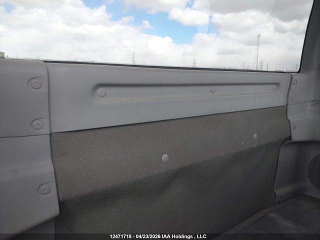 12471718 :رقم المزاد ، 2FTRF18W7YCA18536 vin ، 2000 Ford F-150 Standard/xl/xlt مزاد بيع