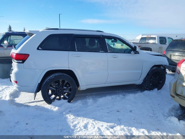 1C4RJFAG3JC198611 Jeep Grand Cherokee Laredo
