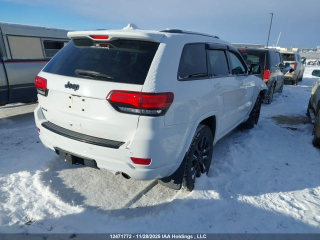 1C4RJFAG3JC198611 Jeep Grand Cherokee Laredo