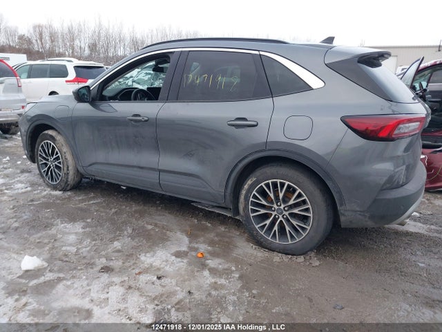 1FMCU0E18PUA48668 Ford Escape