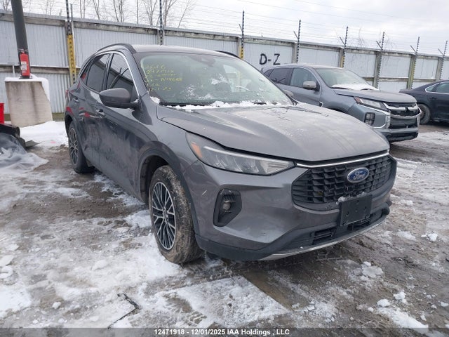 1FMCU0E18PUA48668 Ford Escape