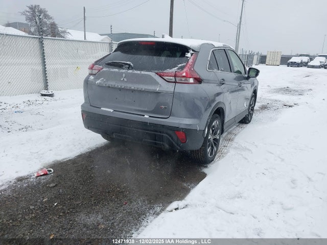 JA4ATUAA4NZ602424 Mitsubishi Eclipse Cross Es