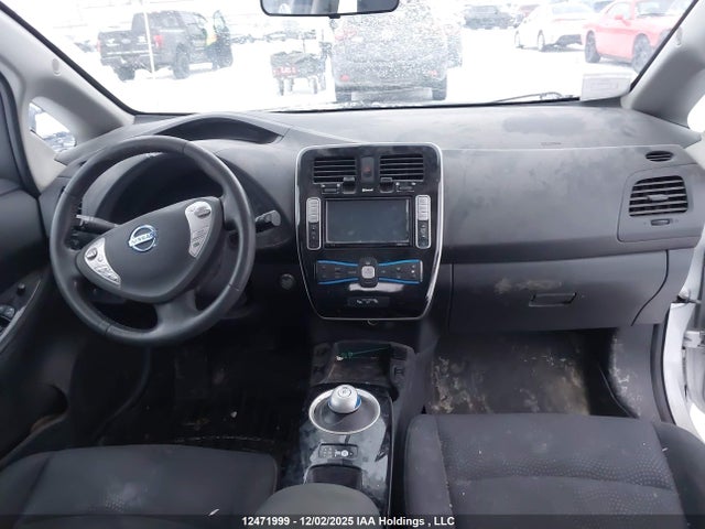 12471999 :رقم المزاد ، 1N4BZ0CP1HC306681 vin ، 2017 Nissan Leaf S/sv/sl مزاد بيع