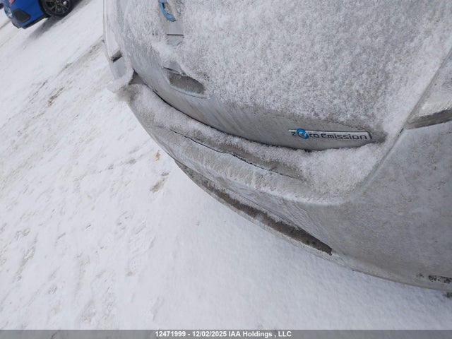 12471999 :رقم المزاد ، 1N4BZ0CP1HC306681 vin ، 2017 Nissan Leaf S/sv/sl مزاد بيع