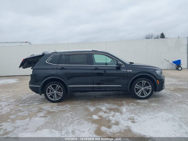 3VV4B7AX8LM063219 Volkswagen Tiguan Sel Premium R-line