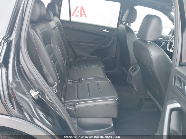 3VV4B7AX8LM063219 Volkswagen Tiguan Sel Premium R-line