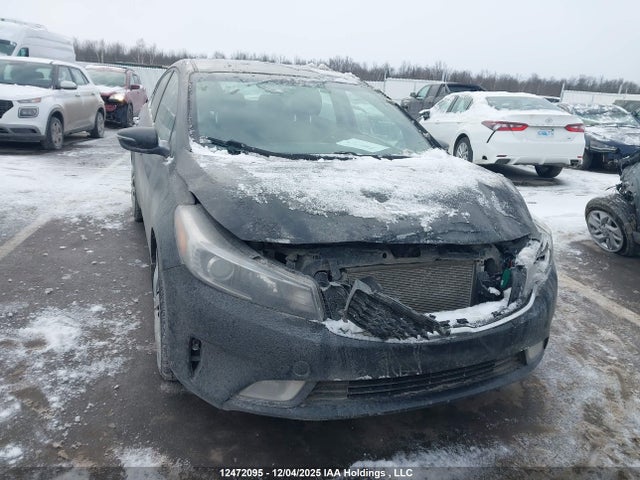 KIA FORTE EX 2018 3KPFL4A80JE260551 Image 12