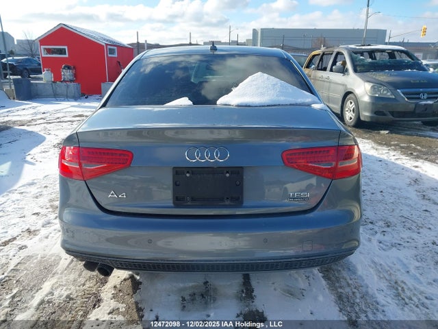 WAUFFCFL9FN029033 Audi A4 Premium Plus