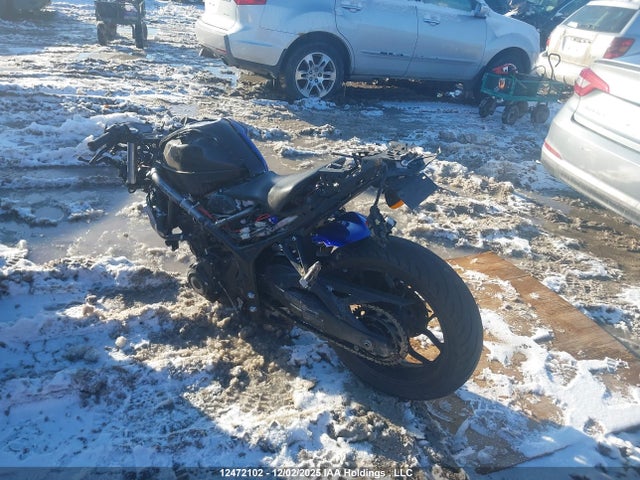 MH3RH06N2HK003874 Yamaha YZFR3