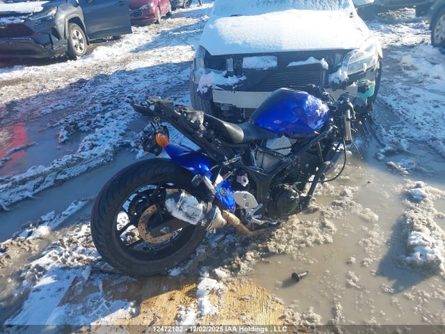 MH3RH06N2HK003874 Yamaha YZFR3