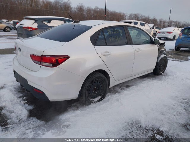 3KPA24AB1JE107461 KIA Rio